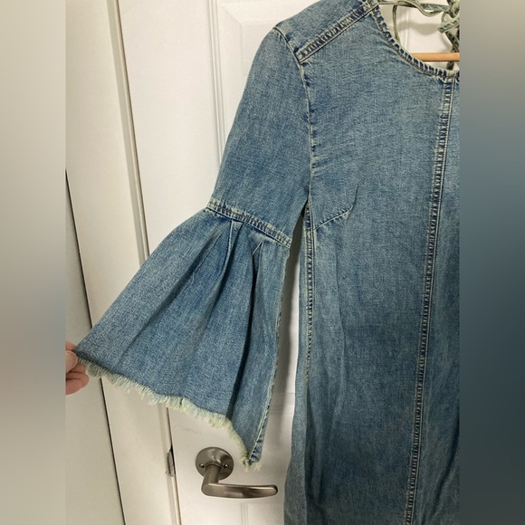 We the Free Reckless Bell-Sleeve Denim Mini - Size 2 - Picture 8 of 10
